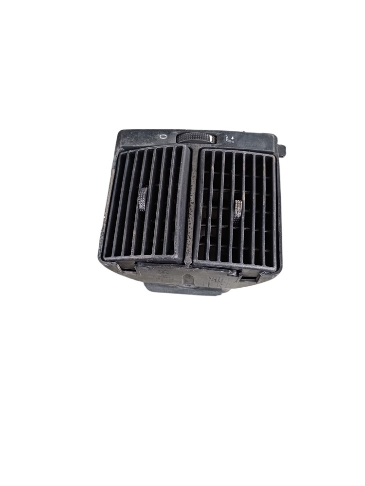 Difusor Ar Painel Direito  Vw Constellation 7