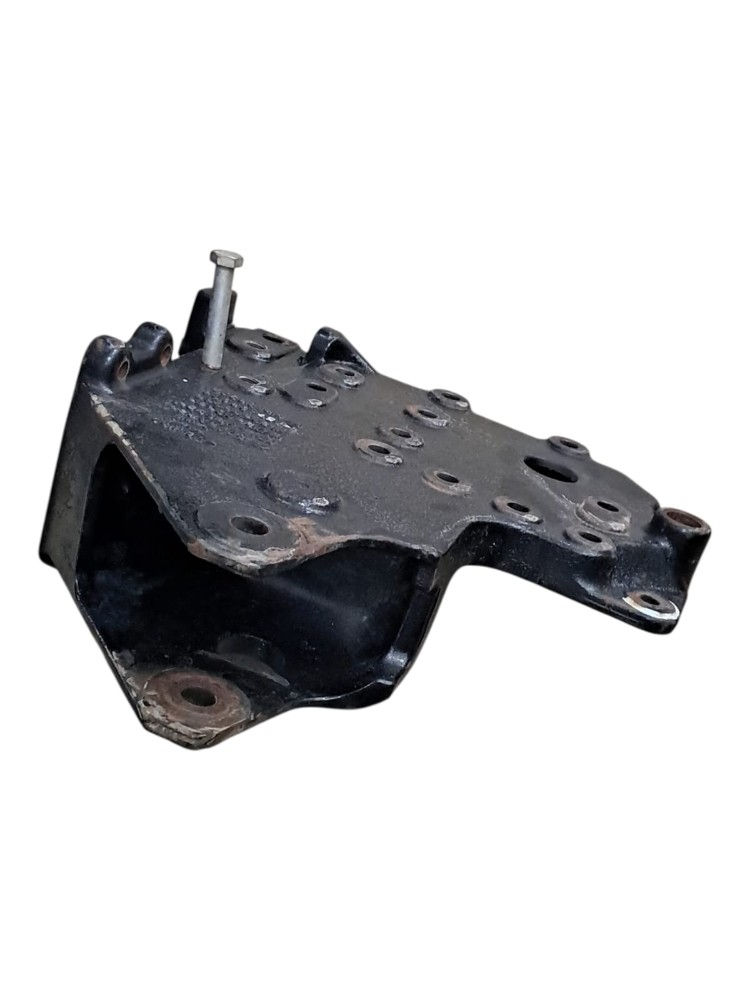 Suporte Travessa Suspensao Mola Volvo VM 5