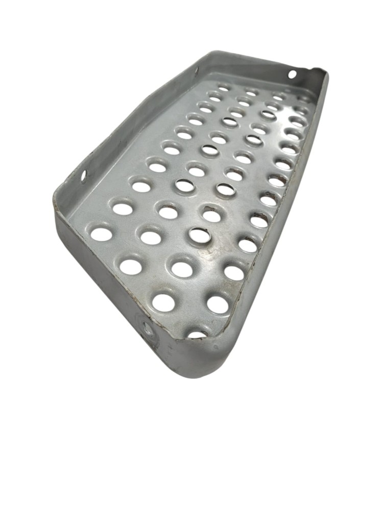 Estribo Pisante Man Tgx Superior 4
