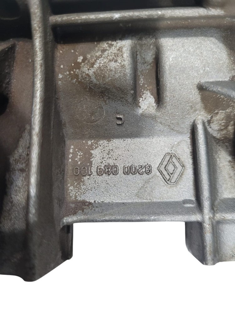 Bomba OLeo Sandero Logan Scennic 1.6 5