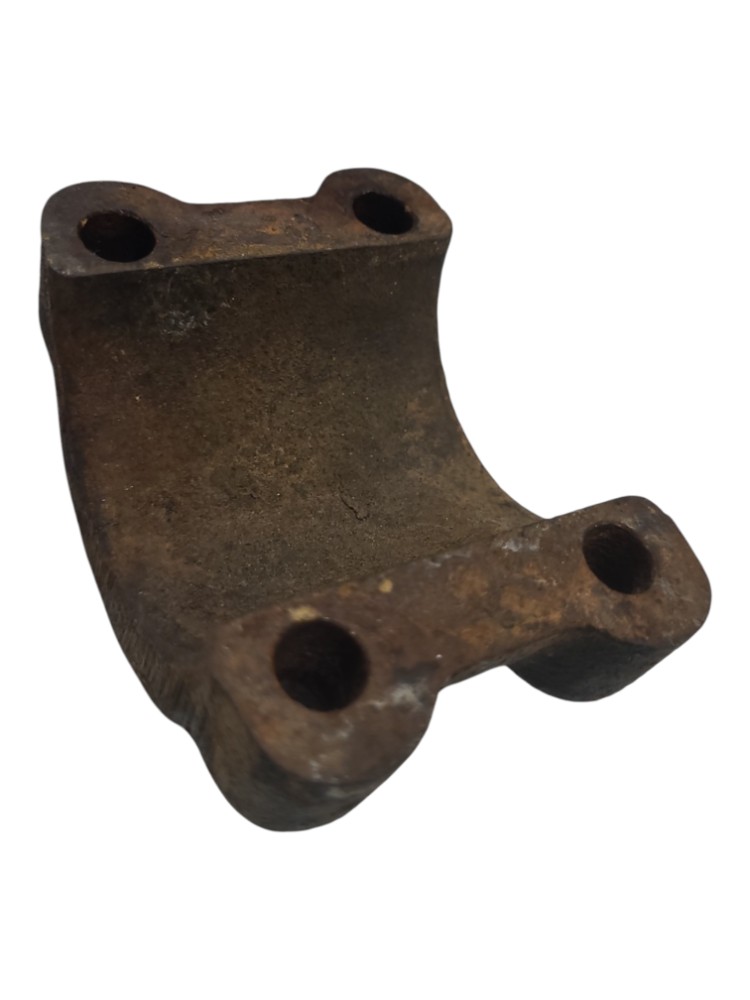 Suporte Abracadeira Inferior Barra Dianteira Ford Cargo 712 2
