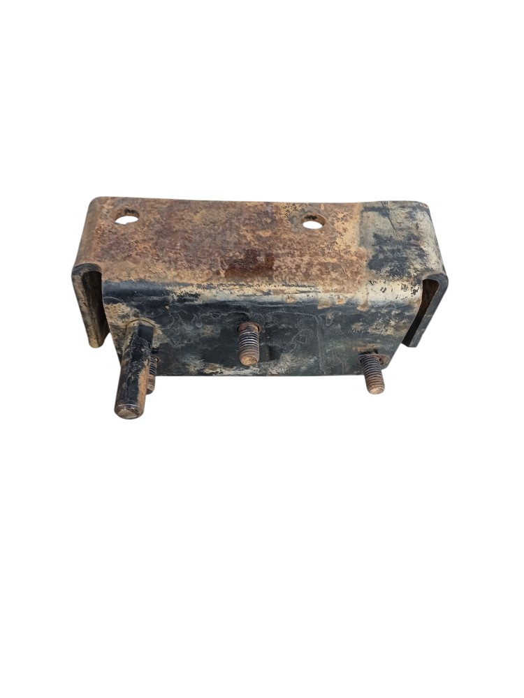 Suporte Parachoque Esquerdo Vw 5160 5