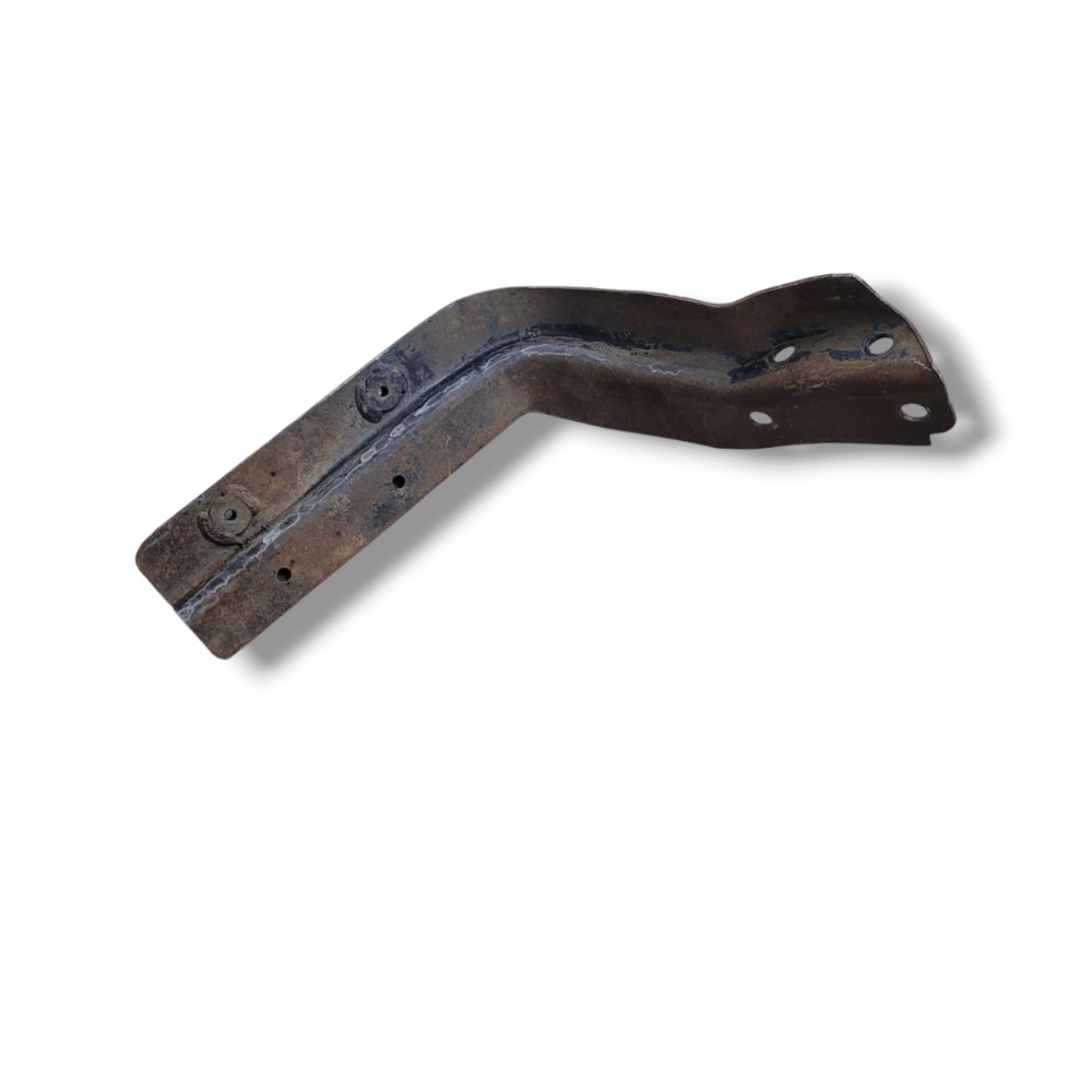 Suporte Paralama Ford Cargo 4