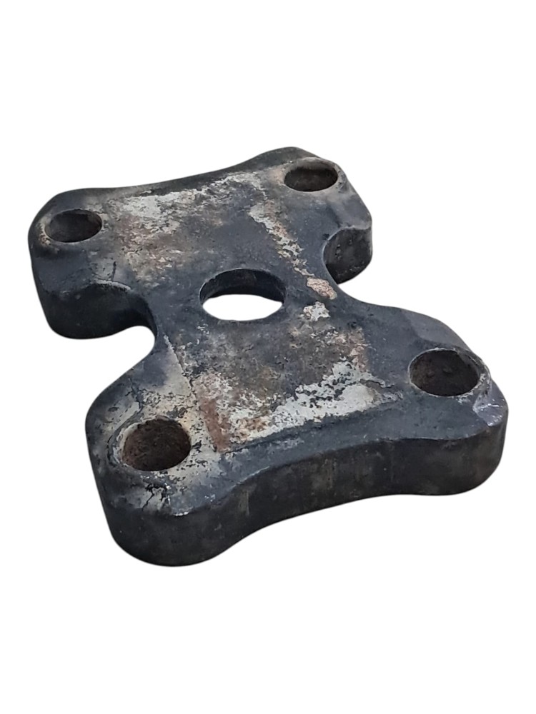 Suporte Inferior Mola Traseira Vw Titan Worker 4