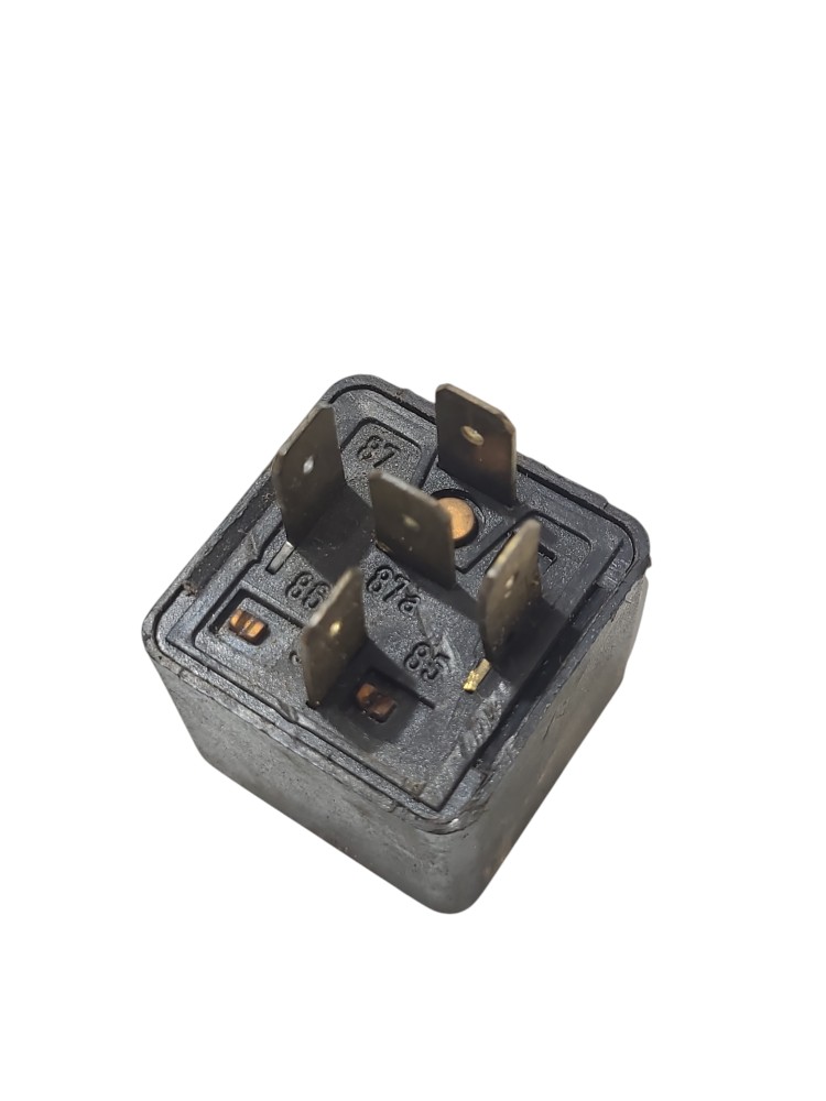Rele Auxiliar 24V Universal 243460 3
