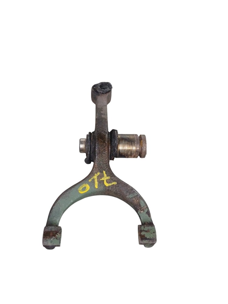 Garfo Embreagem Mb 710 1