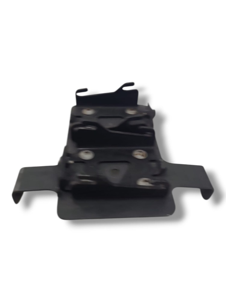 Suporte Valvula Dosadora Mb Actros 2548 018 5