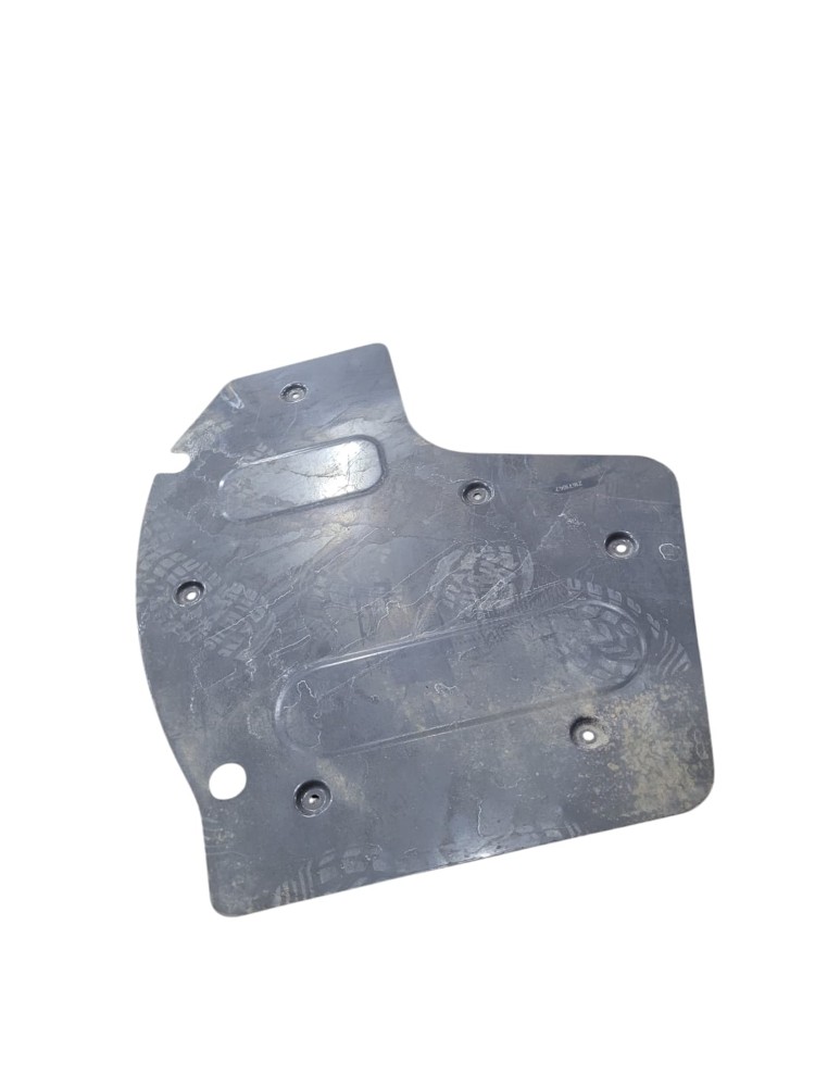 Defletor Calor Tanque Arla Volvo 4