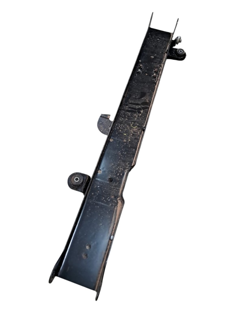 Suporte Lateral Radiador Vw Constellation 1