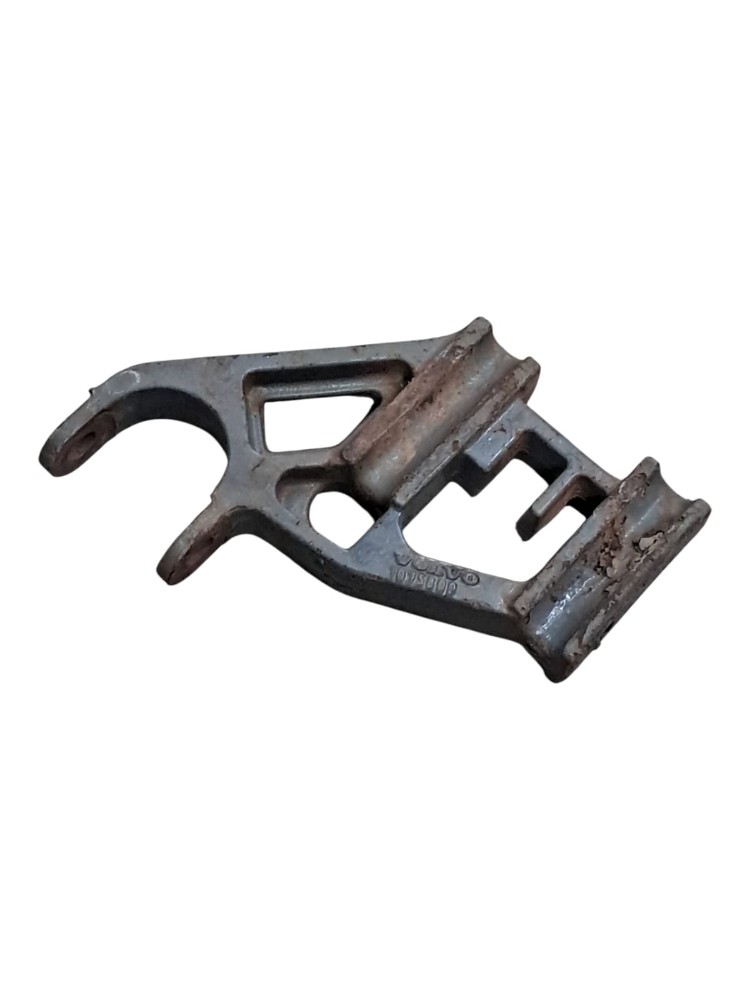 Suporte Inferior Amortecedor Dianteiro Volvo 4