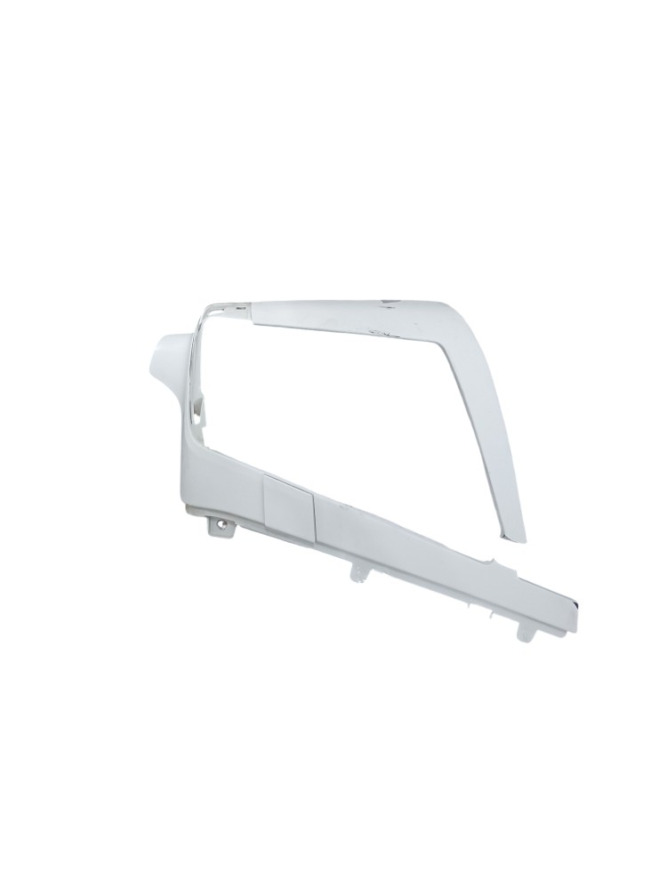 Moldura Farol Principal Volvo Fm 2015 3