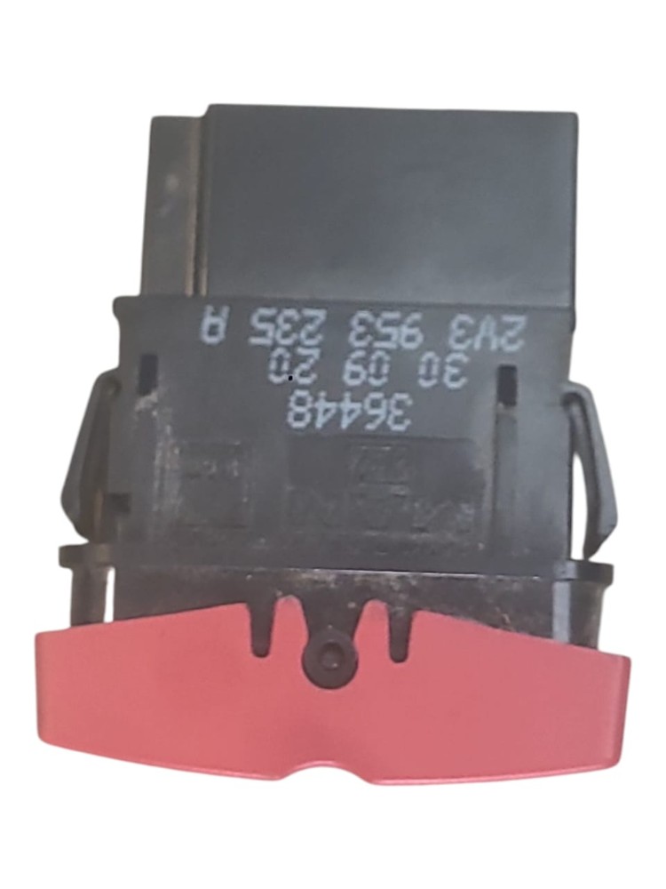 Botao Pisca Alerta MAN TGX 8