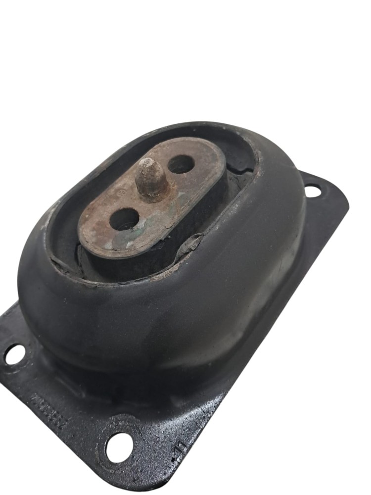 Coxim Dianteiro Motor Volvo Fh Nh Fm 1