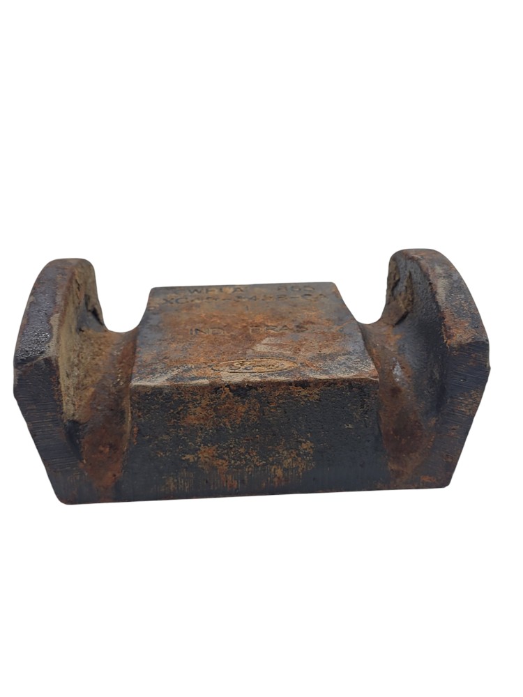 Calço Guia Grampo Feixe Mola Ford Cargo 1521 2422 1
