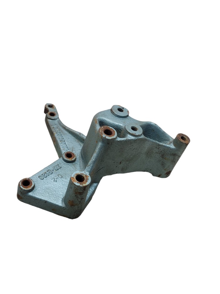 Suporte Alternador Sinotruck 1