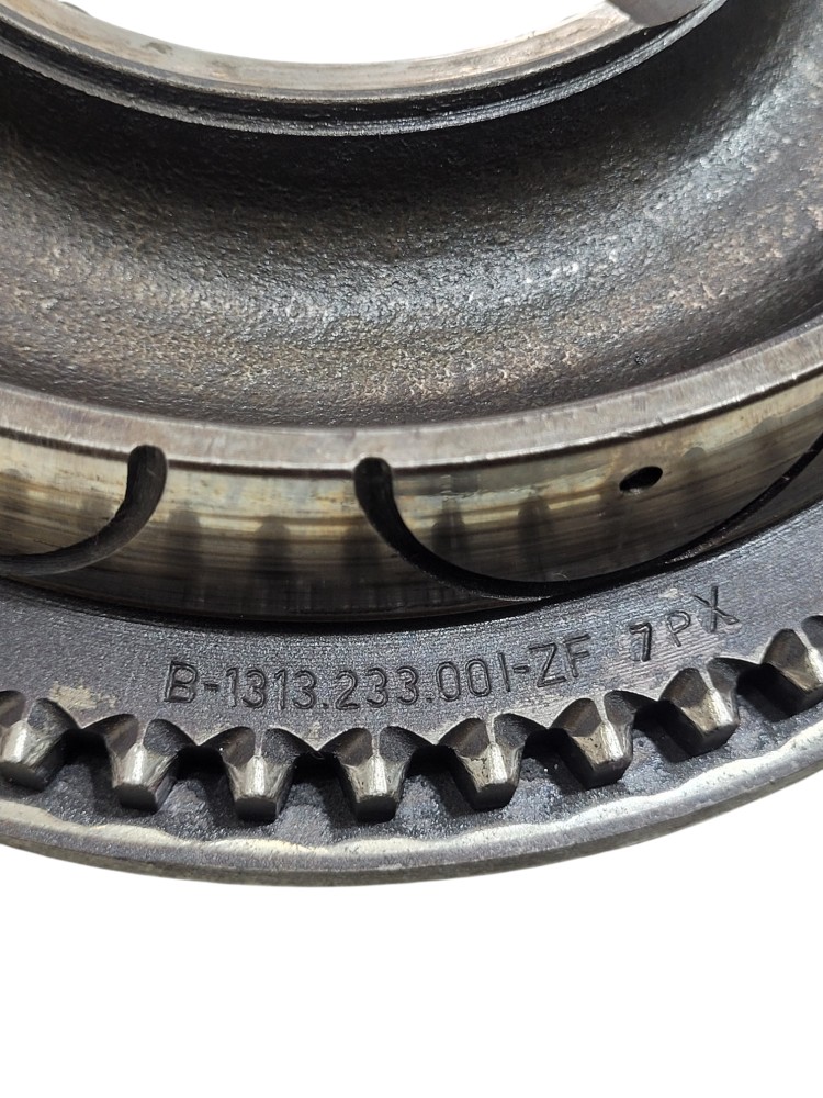 Corpo Acoplamento Cambio Zf 7