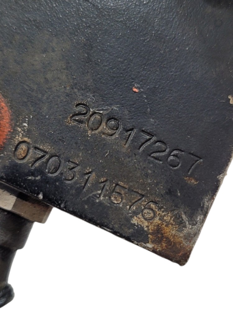 Bomba Hidraulica Cabine Volvo 5
