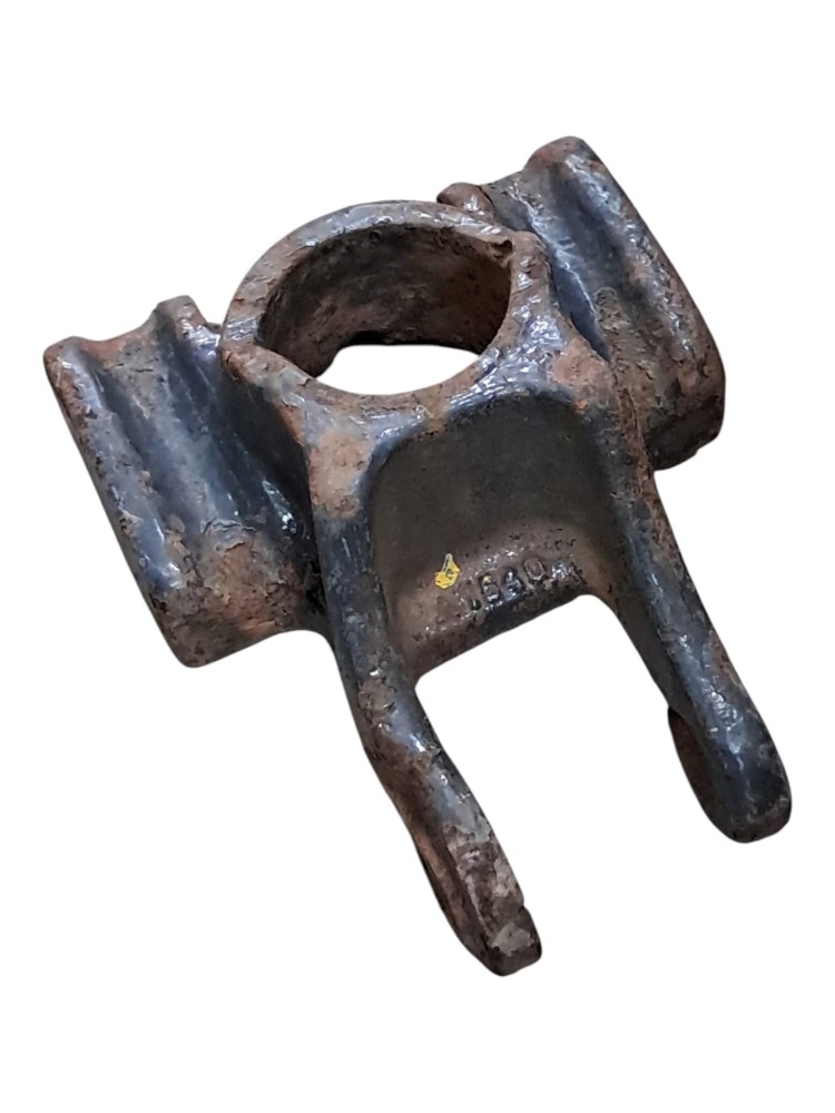 Guia Grampo Mola Dianteira Scania T124 R124 1
