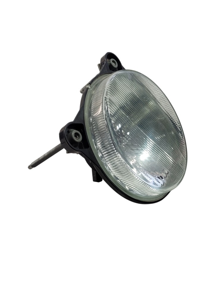 Farol Mb Atego 2433 Direito 2