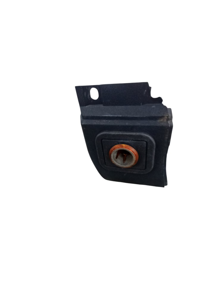Revestimento Console Central Iveco Stralis 2011 6