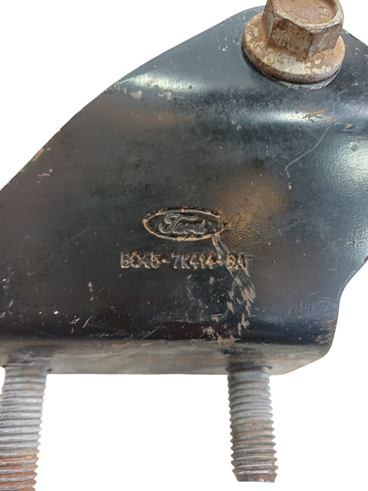 Suporte Mola Fixacao Transmissao Ford Cargo 6