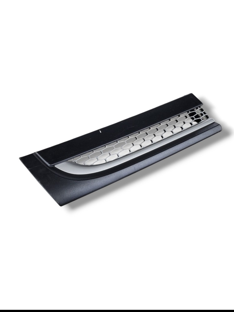 Tampa Grade Central Parachoque Daf Xf 106 Direito Preto 2
