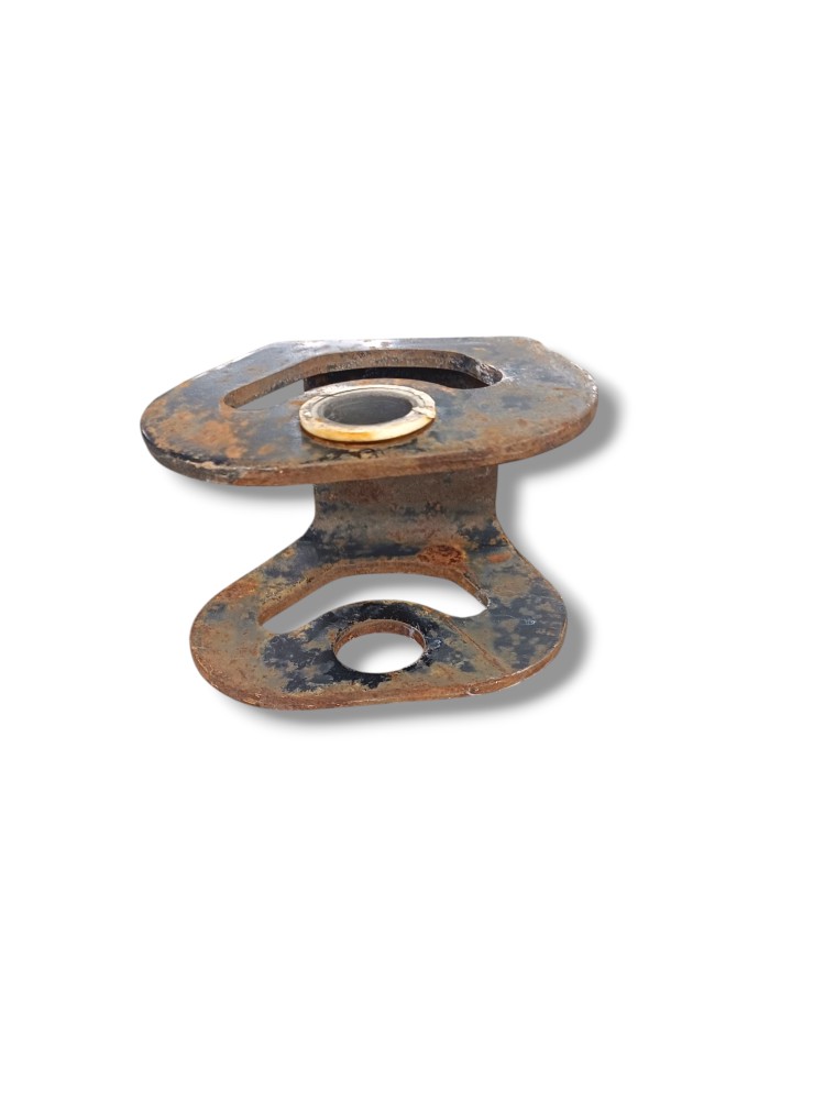Suporte Amortecedor Cabine Ford 815 2021 4
