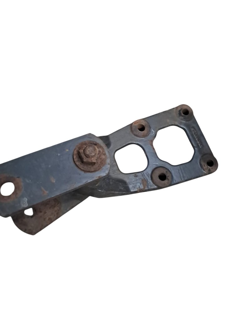 Suporte Mola Volvo Vm 240 260 Dianteiro 5