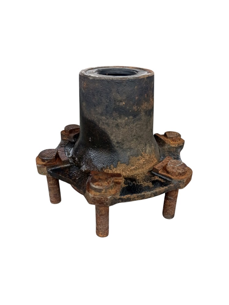 Cubo Roda Dianteiro Vw 8120 2012 2