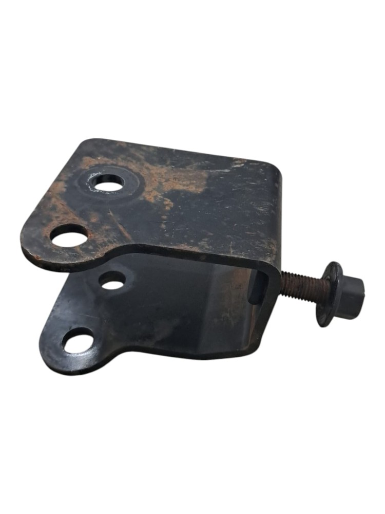 Suporte Suspensao Traseira Esquerda Cabine Mb Actros 2