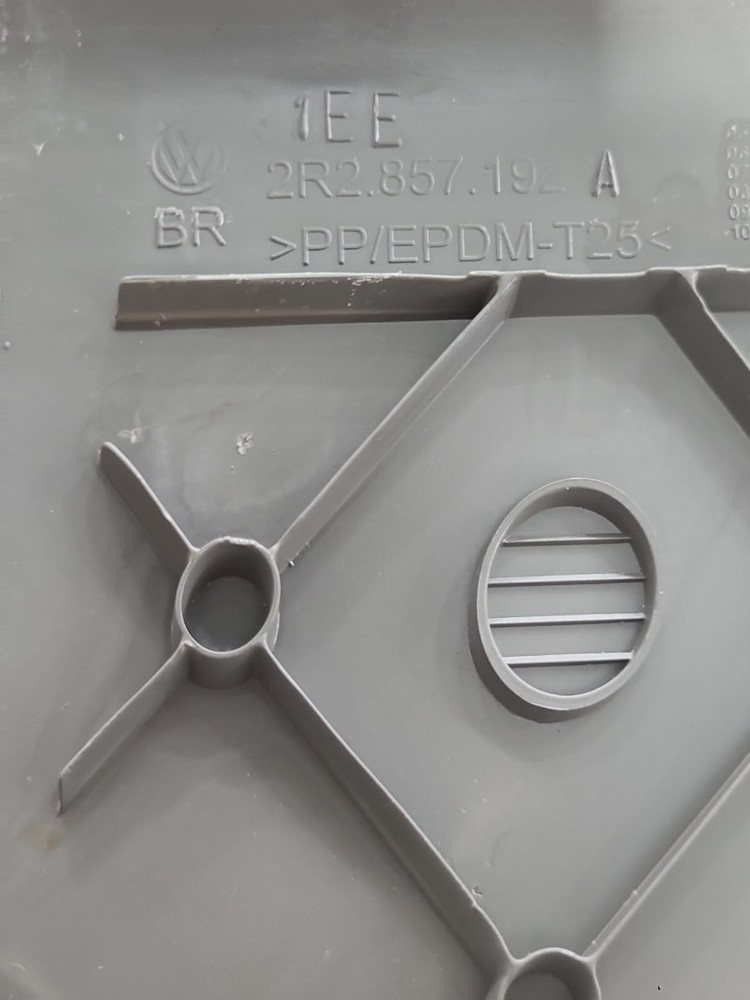 Revestimento Central Painel Vw Constellation 30280 2019 2