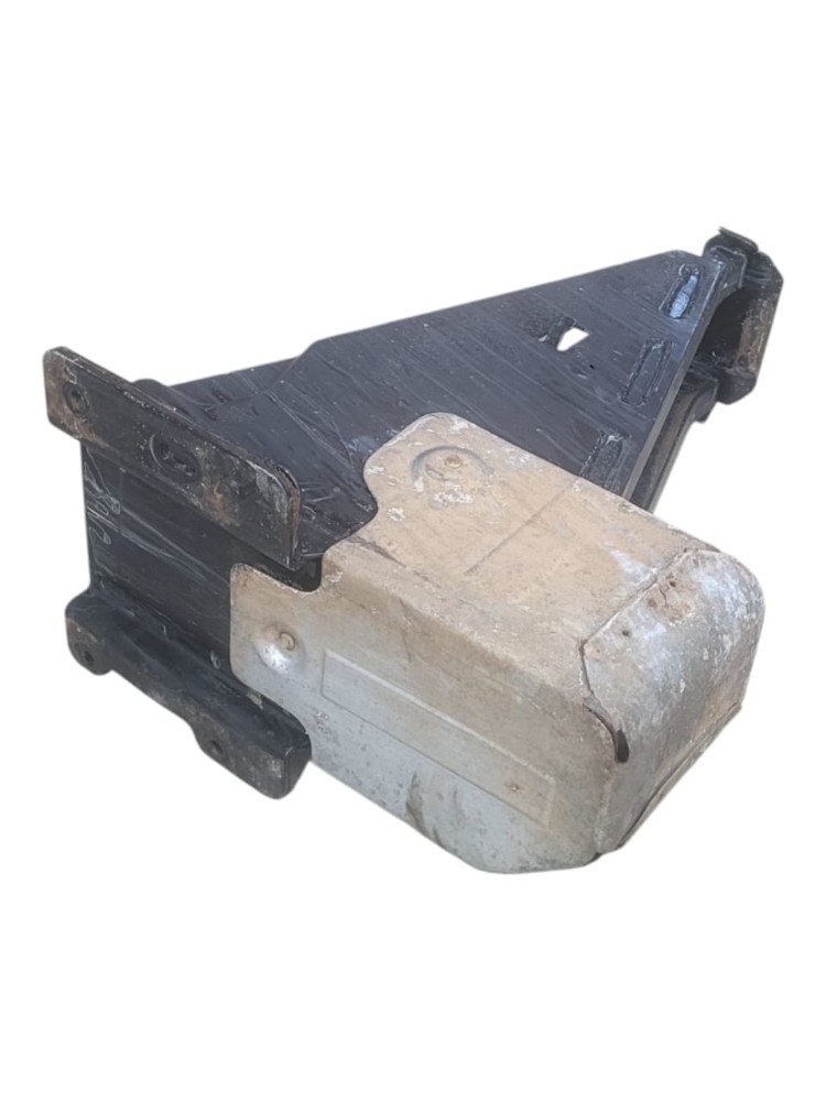 Suporte Reservatorio Arla Ford Cargo 7