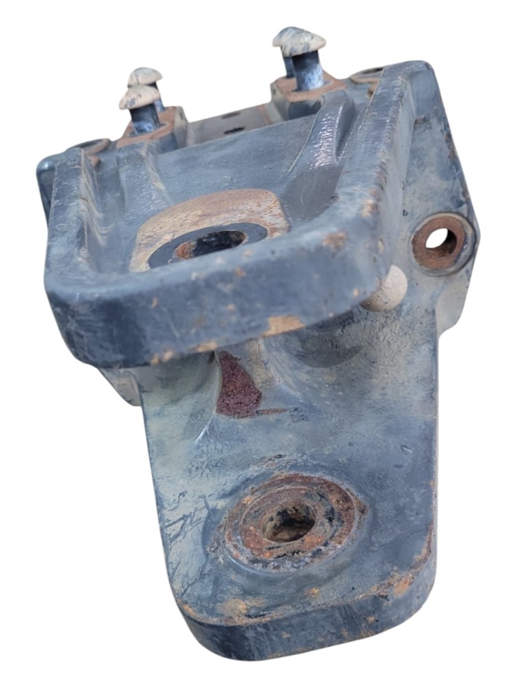 Suporte Mola Volvo FH 22194258 4