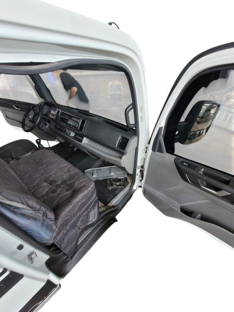 Cabine Vw Delivery  Não Se Aplica 5