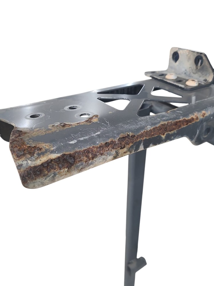 Travessa Fixacao Modulo Radiador Mb Actros 2528 2021 O18 7