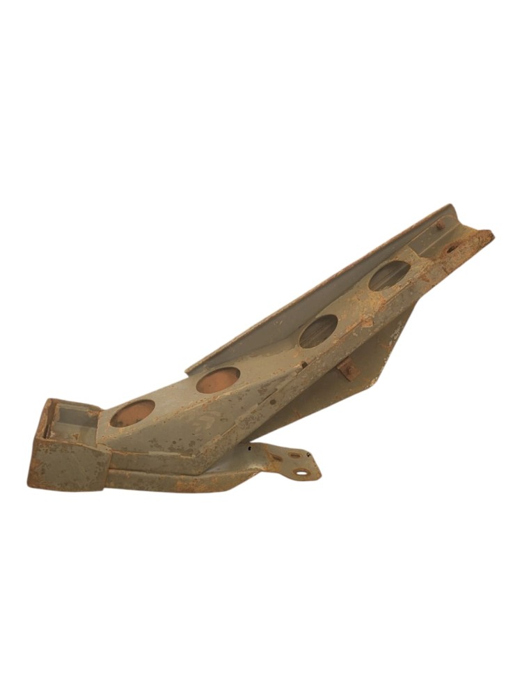 Suporte Parachoque Volvo NL10 Lateral 5
