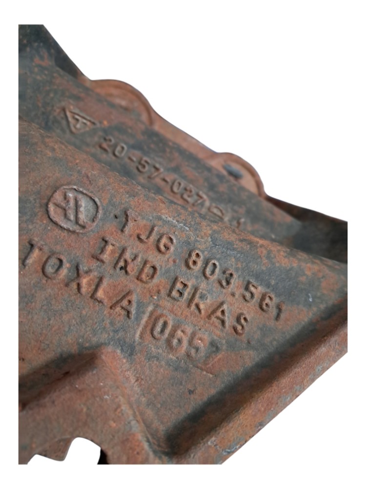 Suporte Mola Traseiro Esquerdo Vw Ford Cargo 1990 7