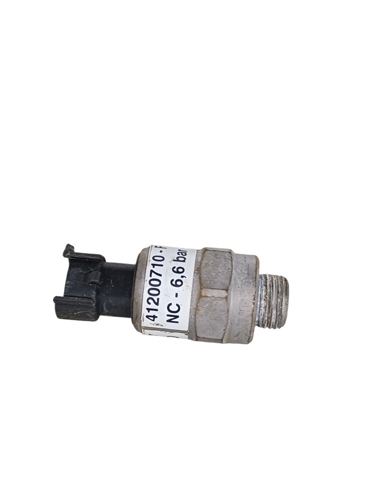 Interruptor Freio Pneumático Iveco Stralis 2011 8