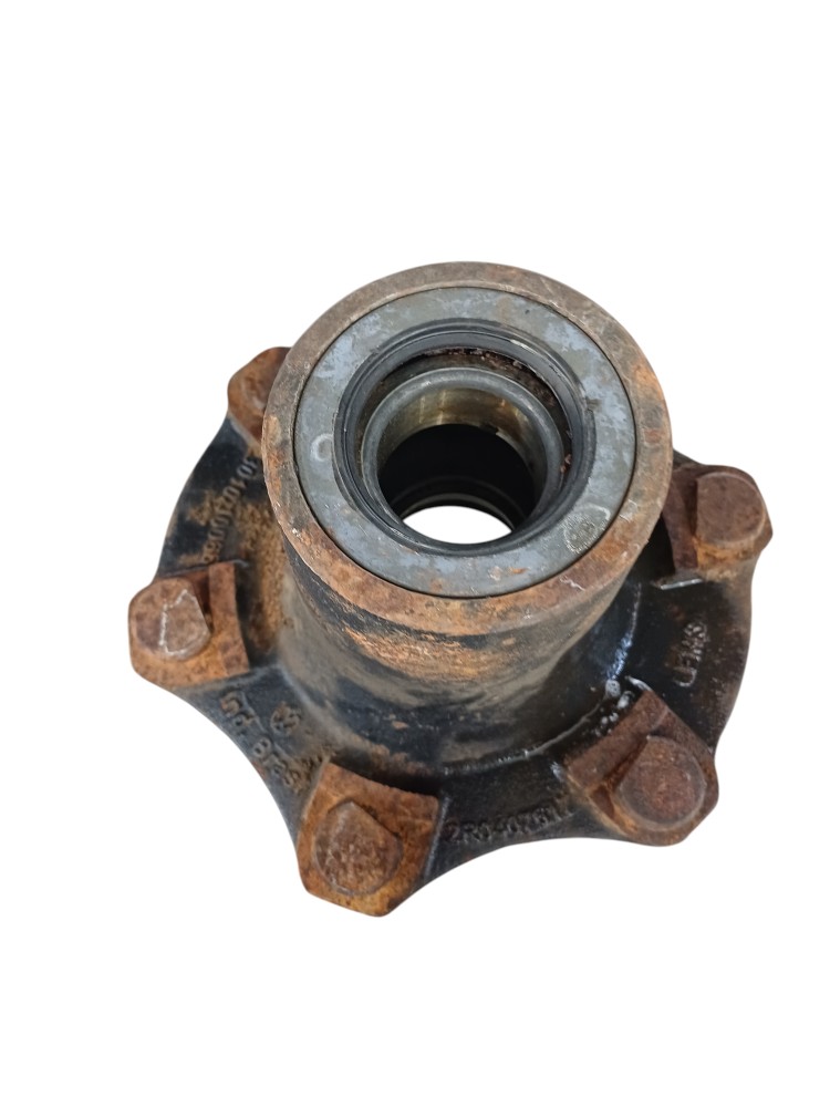 Cubo Roda Dianteiro Vw 8120 2012 4