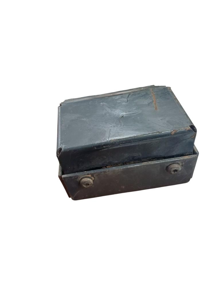 Suporte Coluna Cabine Ford Cargo 3