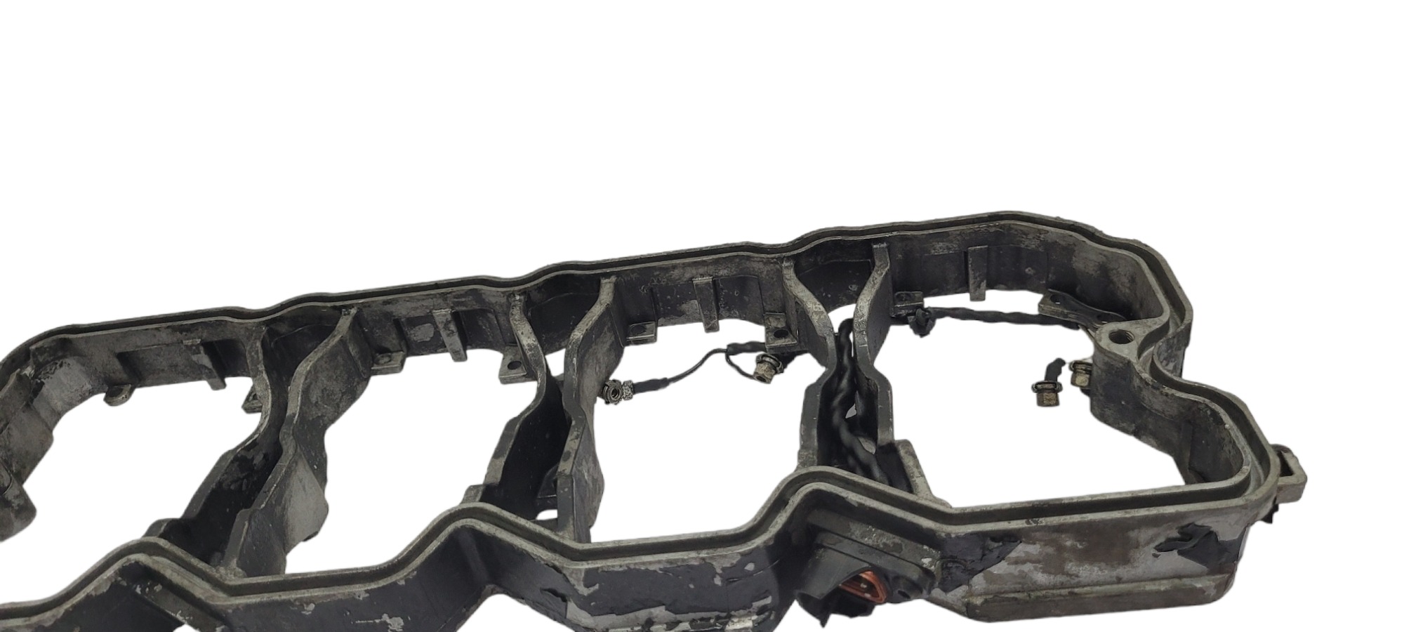Carcaça Tampa Válvula Iveco Tector Volks 24250 4899234 1