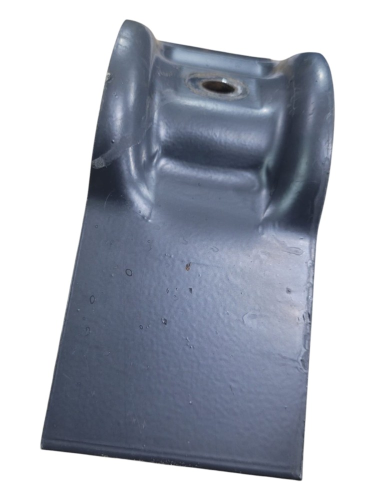 Suporte Paralama Cabine Mb Axor 3