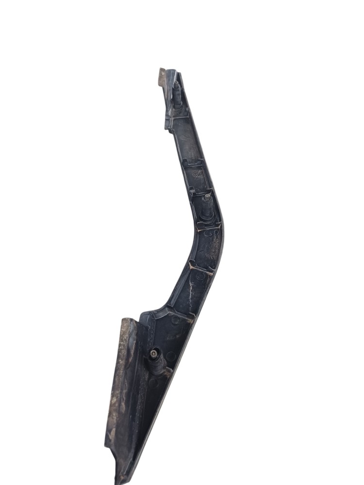 Moldura Parachoque Direito Iveco Eurotech 2005 4