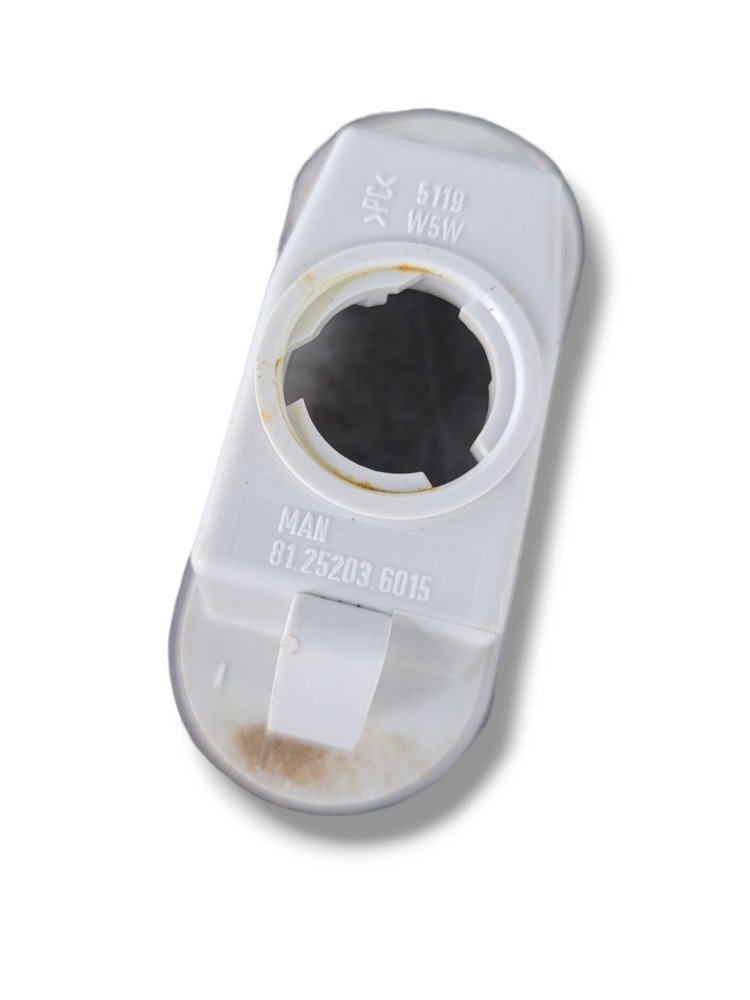 Luz Interna Caixa Porta Objetos Man Tgx 7