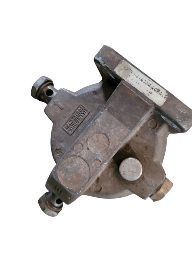 Suporte Caixa Ar Ford Cargo 1