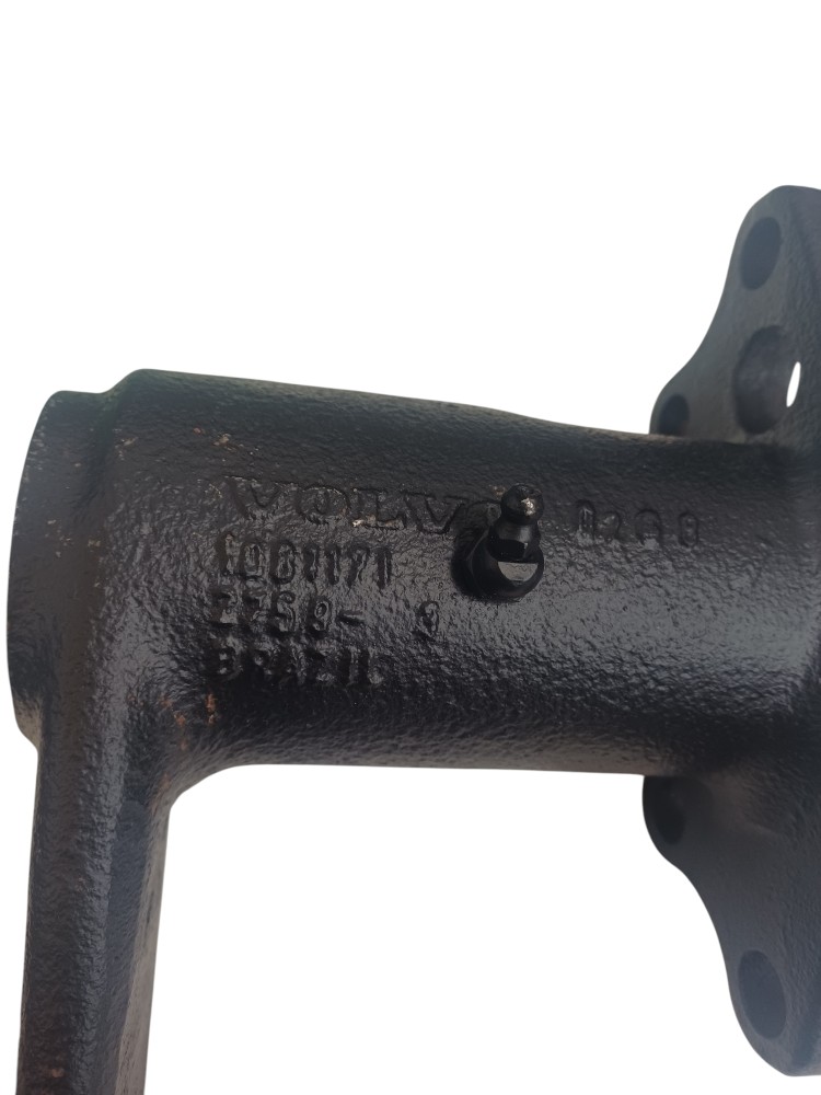 Suporte Cuica Volvo Dianteiro Direito 5
