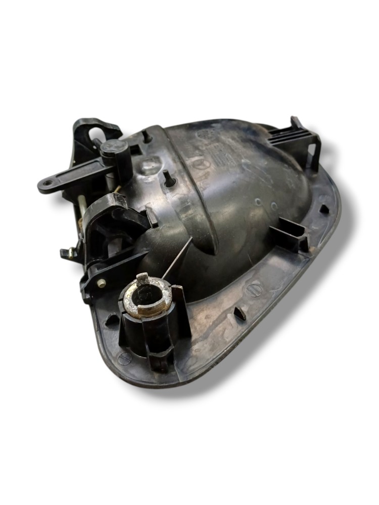 Macaneta Externa Porta Direita Mb Accelo 815 2022 Vo17 5