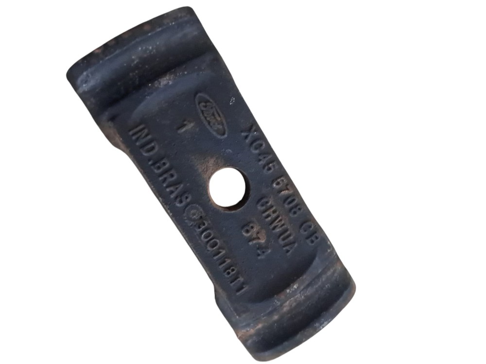 Guia Grampo Feixe Mola Ford Cargo 815 4