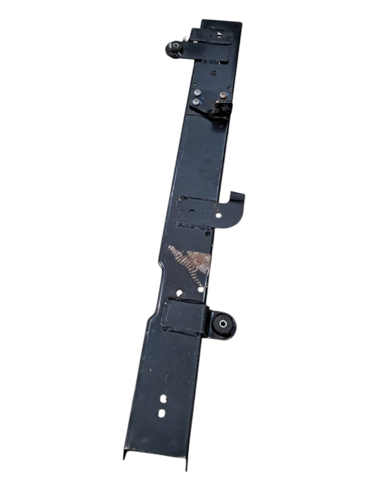 Suporte Lateral Radiador Vw Constellation 5