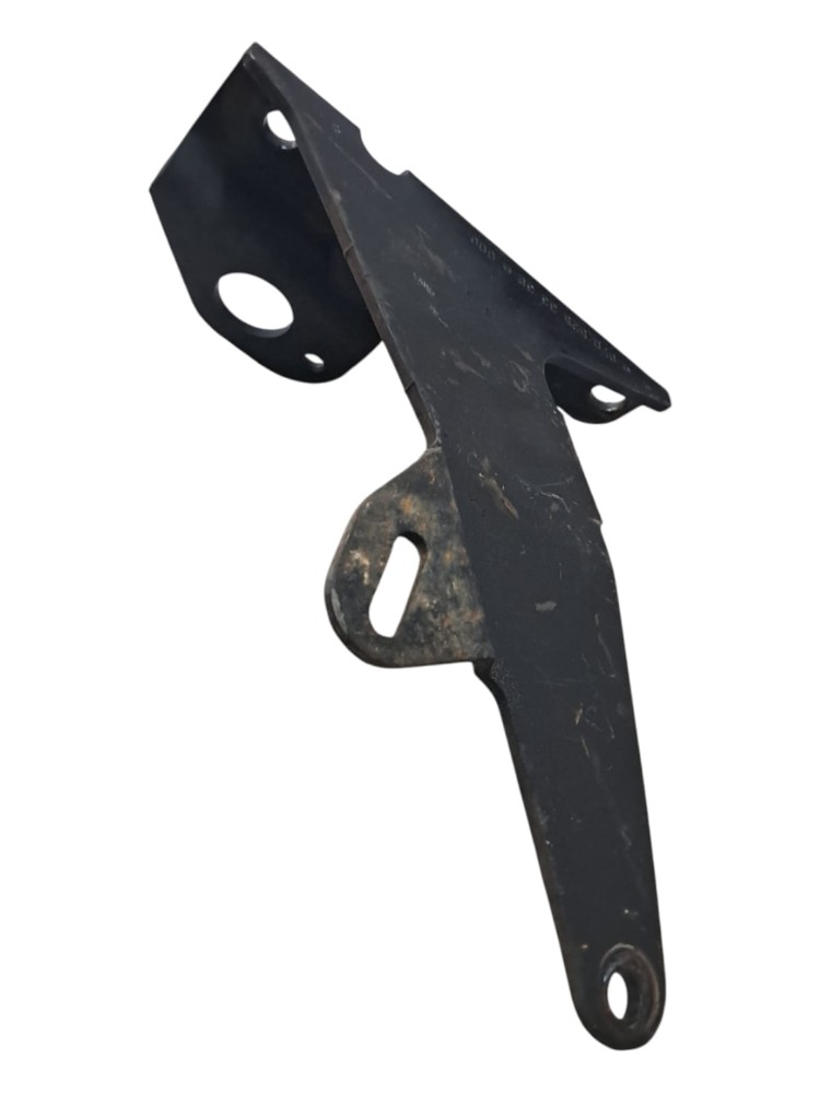 Suporte Lateral Chassi L. Direito Mb Atego 2